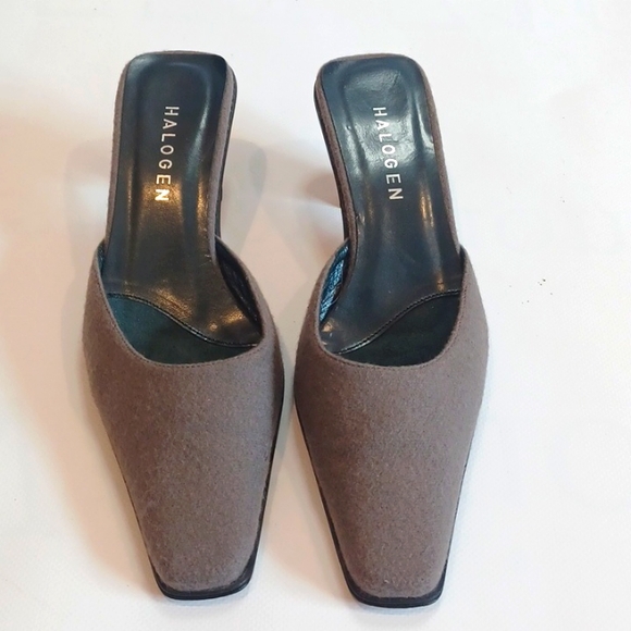HALOGEN LADIES SHOES 8.5M CLOSED TOE OPEN HEELS BROWN/TAUPE SUEDE LIKE EUC - Picture 2 of 6